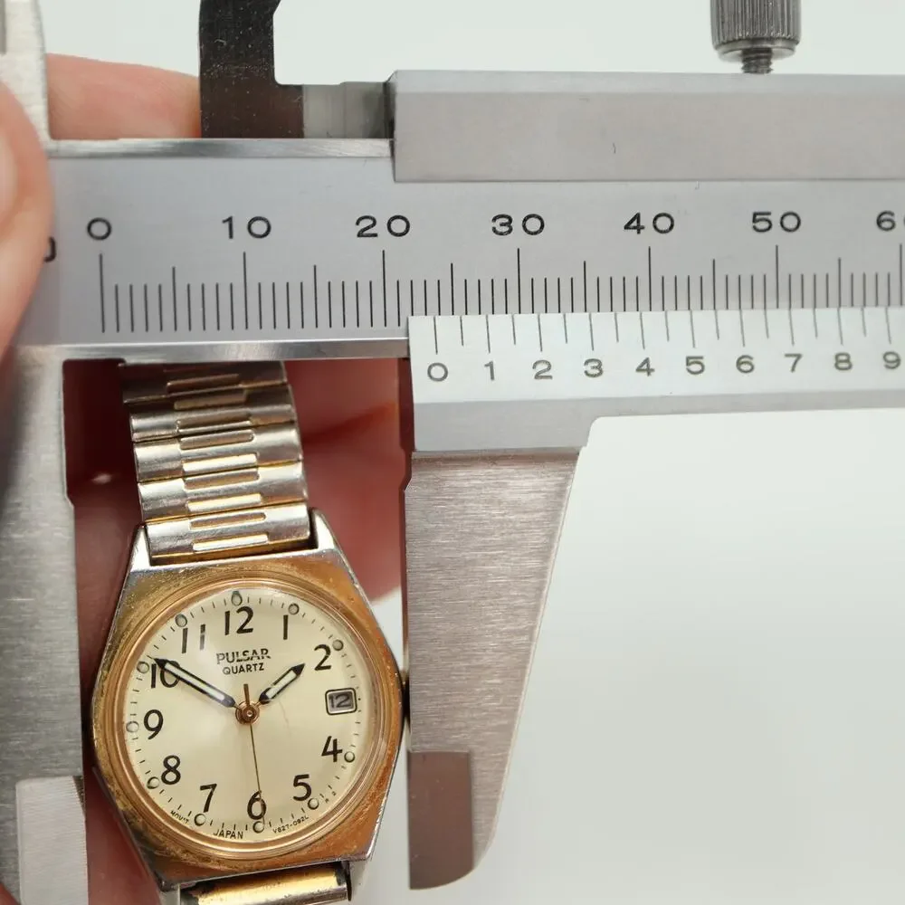 Vintage Pulsar by Seiko Gold Tone 24mm Womens Watch Date V827-0430 w New Battery